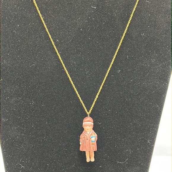 Vintage Jewelry - VINTAGE Miniature Doll Pendant Necklace